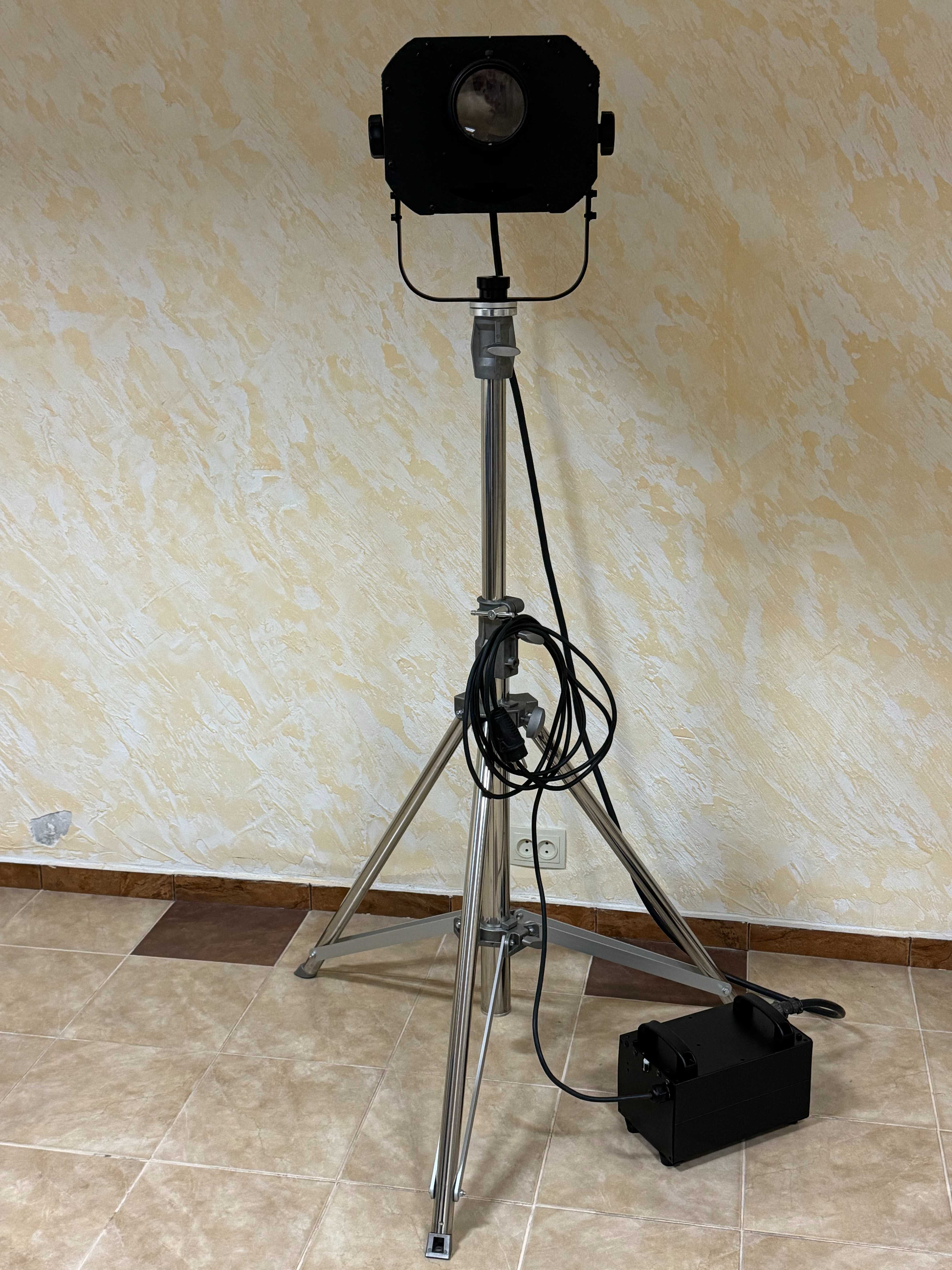 Зенітний прожектор (пошуковий прожектор) для ЗСУ (ППО)