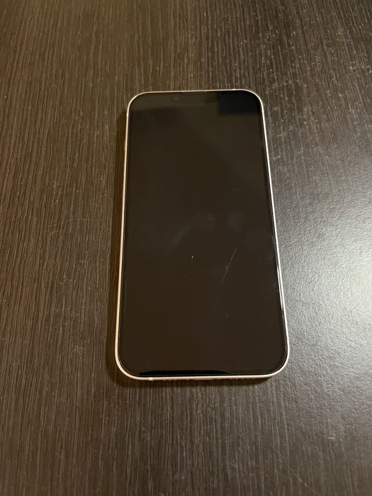 Продам iphone 13