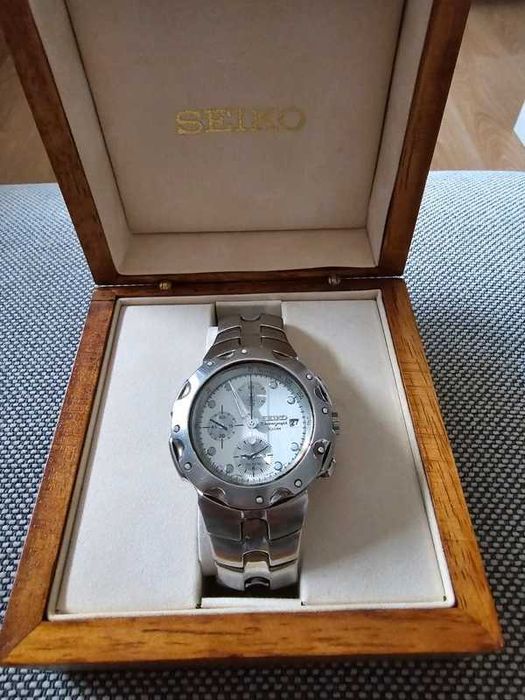 Relógio Seiko, 39–42 mm