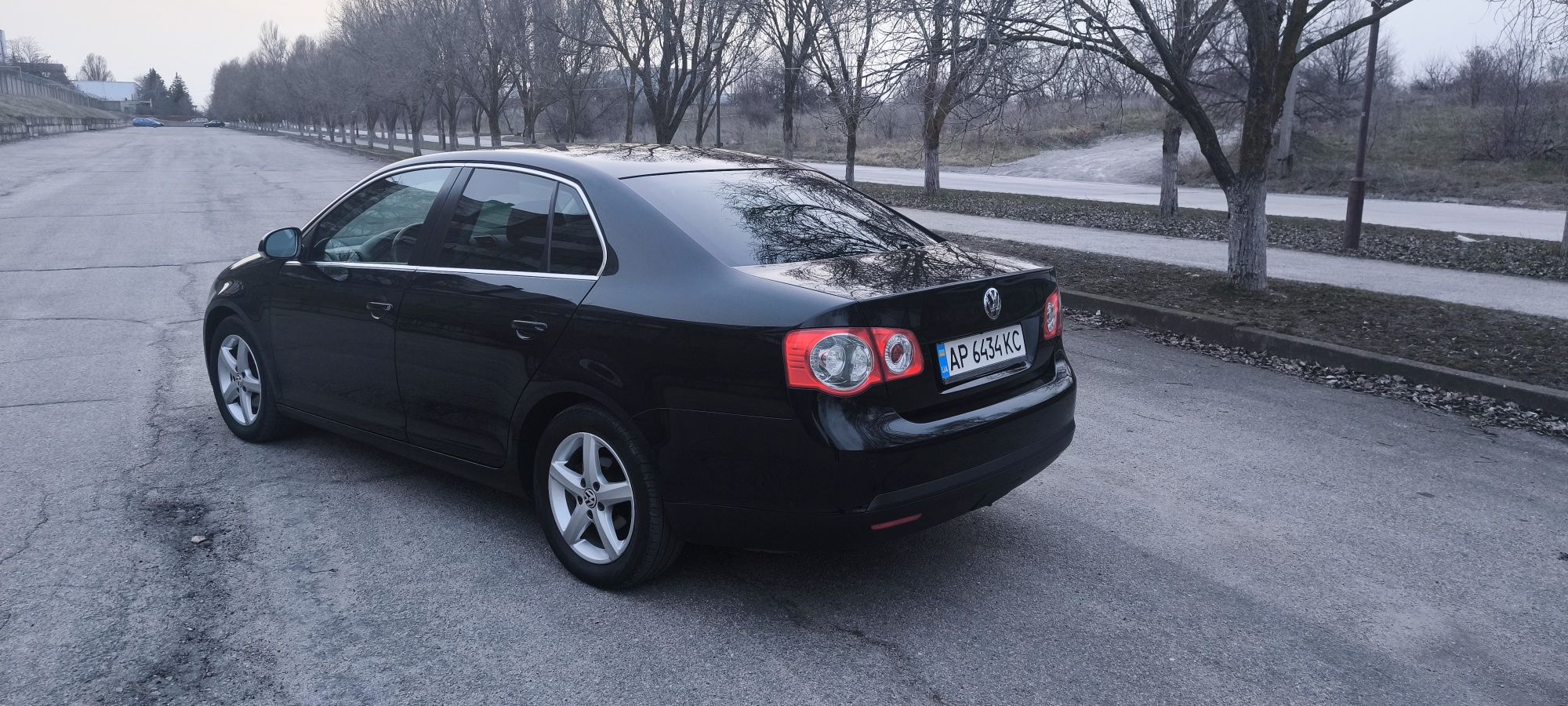 Продам Volkswagen Jetta 2009 года