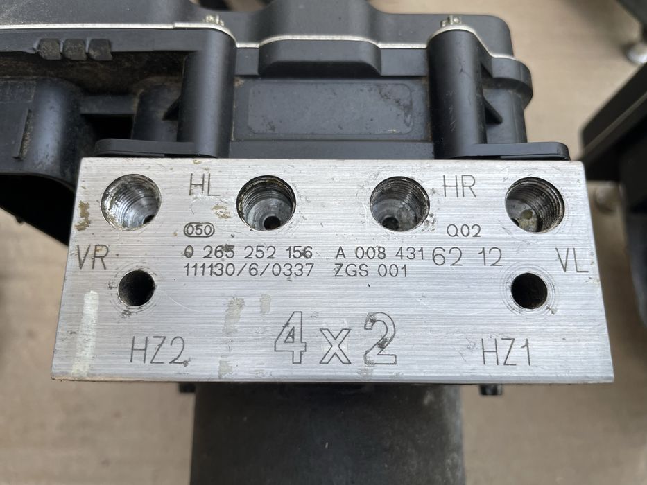 Блок ABS на VITO-VIANO W 639 рестайл