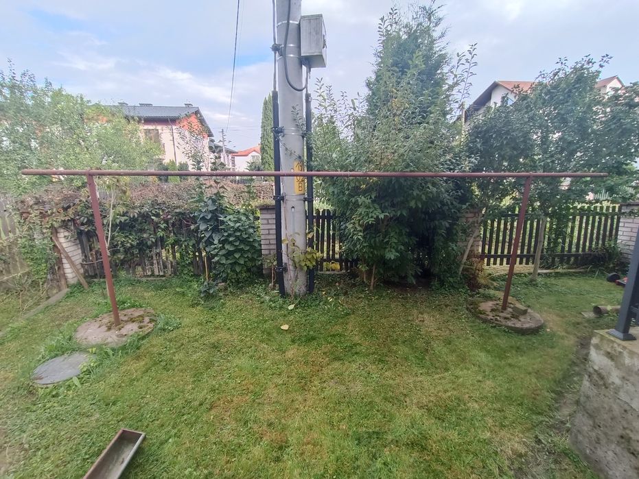 Trzepak do dywanów.