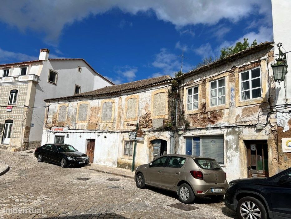 Centro de Alenquer, Construção