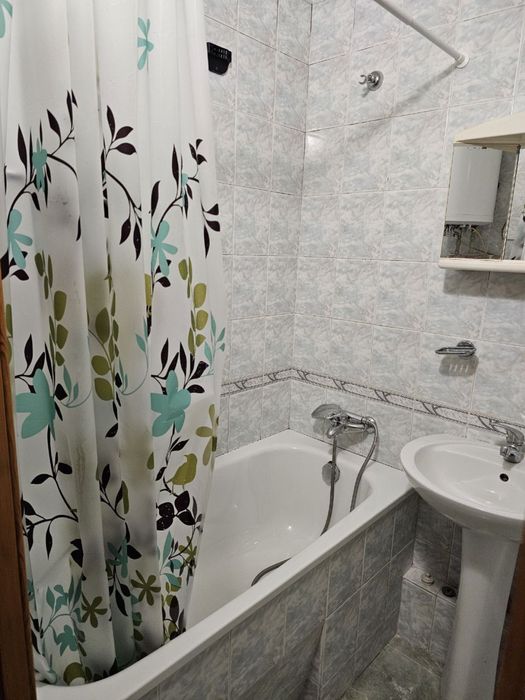 Зх комнатная квартира Победа (бульвар) 47000 ус. ед.