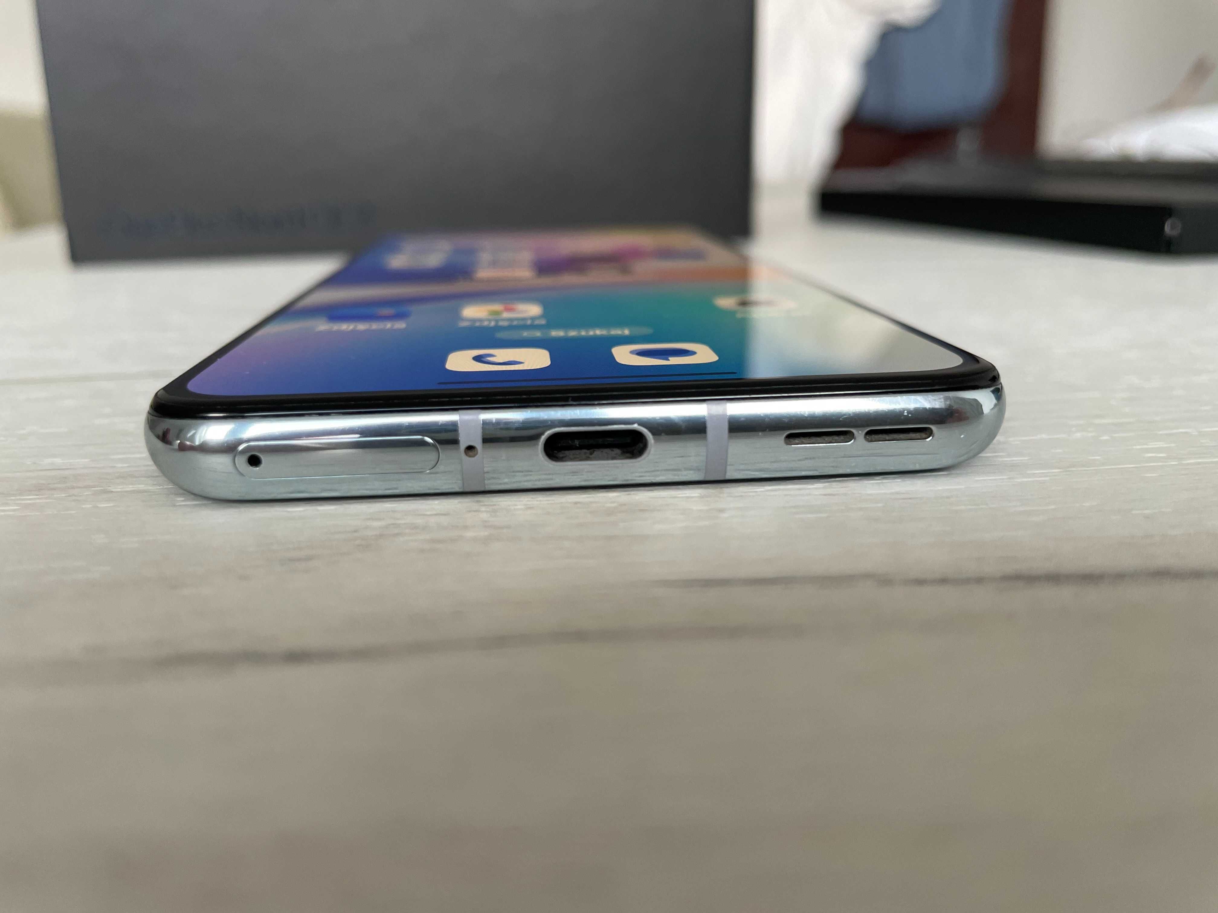 Telefon One Plus 8T stan idealny ! Nowa oryginalna bateria One Plus !