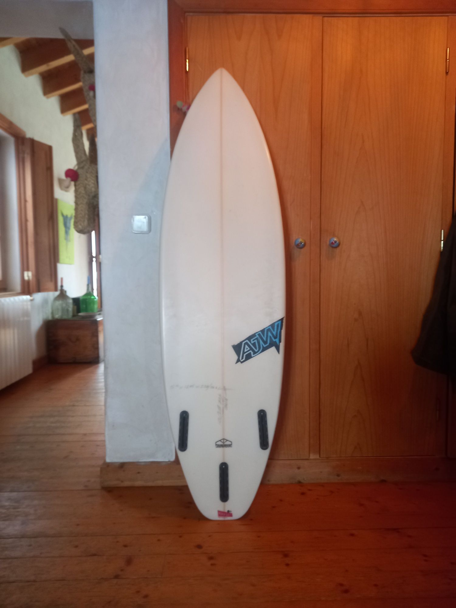 Surfboard AJW modelo Mr.Clean 5.10 - Vol 26,6L