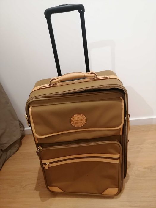 Mala de viagem Marca Lancel em pele