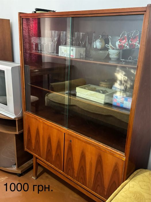 Сервант , шафа для посуду