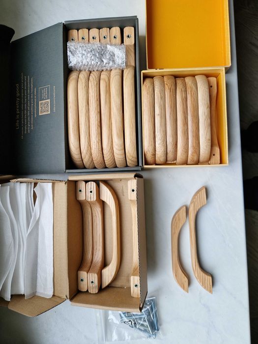 Дерев'яні мебльові ручки 128 мм і 102 мм міжцентрова відстань