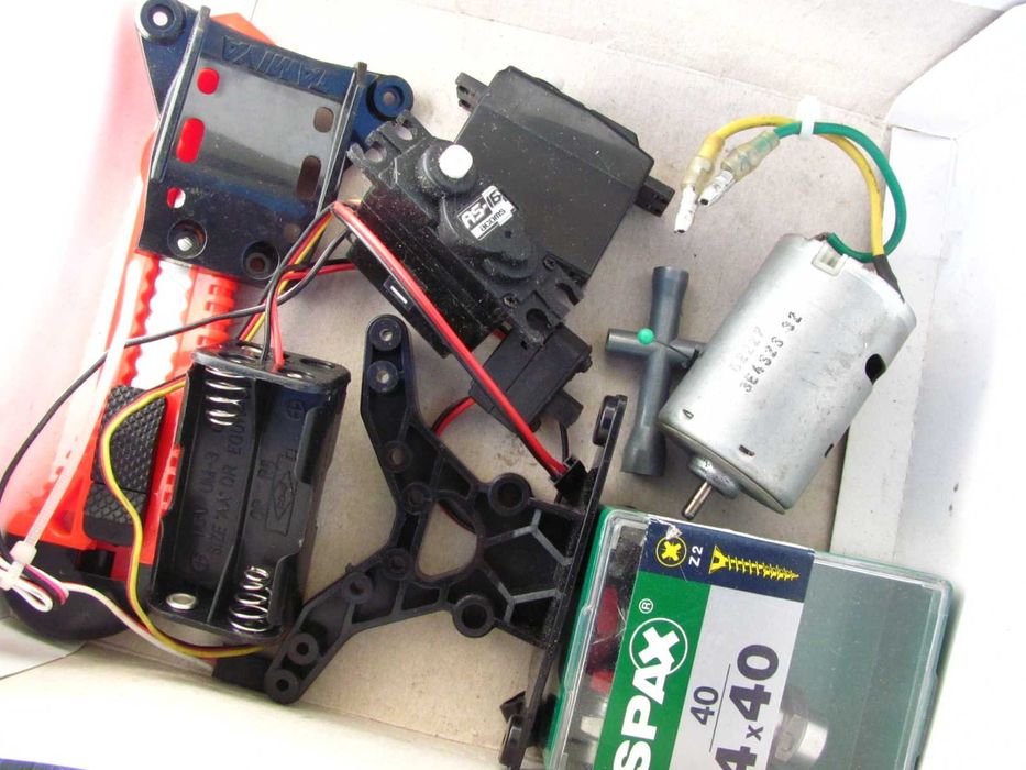 Samochód autko RC elektryczne na pilota zdalnie sterowany - zestaw