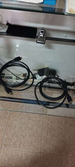Cabos HDMI como novos