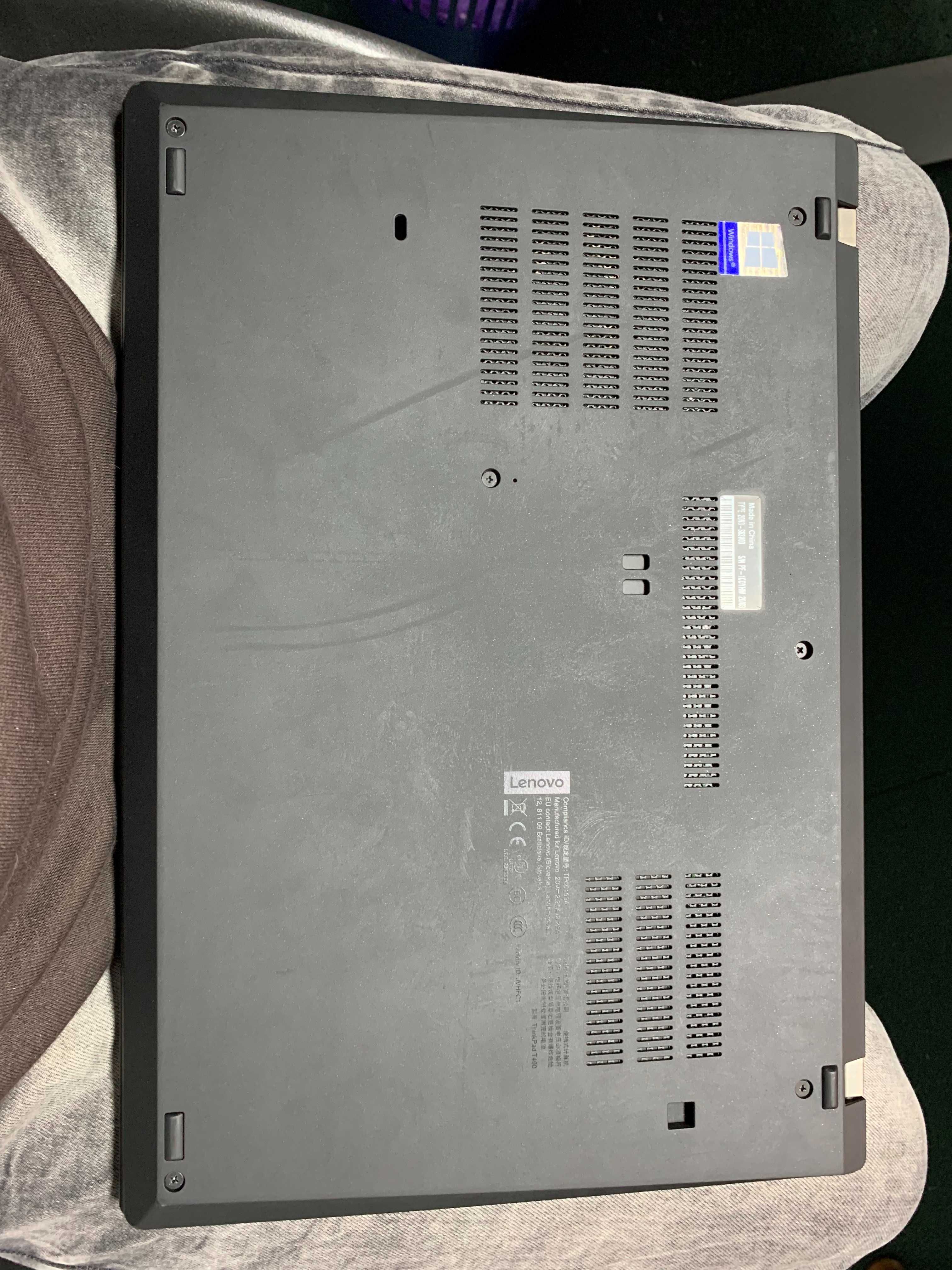 Продам ноутбук Thinkpad T490 I5 8gb ram 512gb ssd