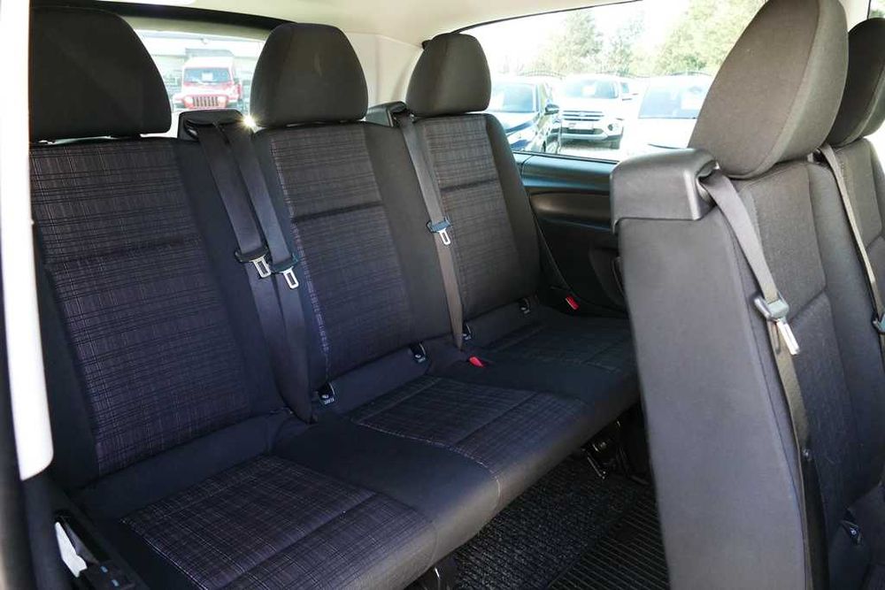 Wynajem BUS 9-Osobowy Mercedes V