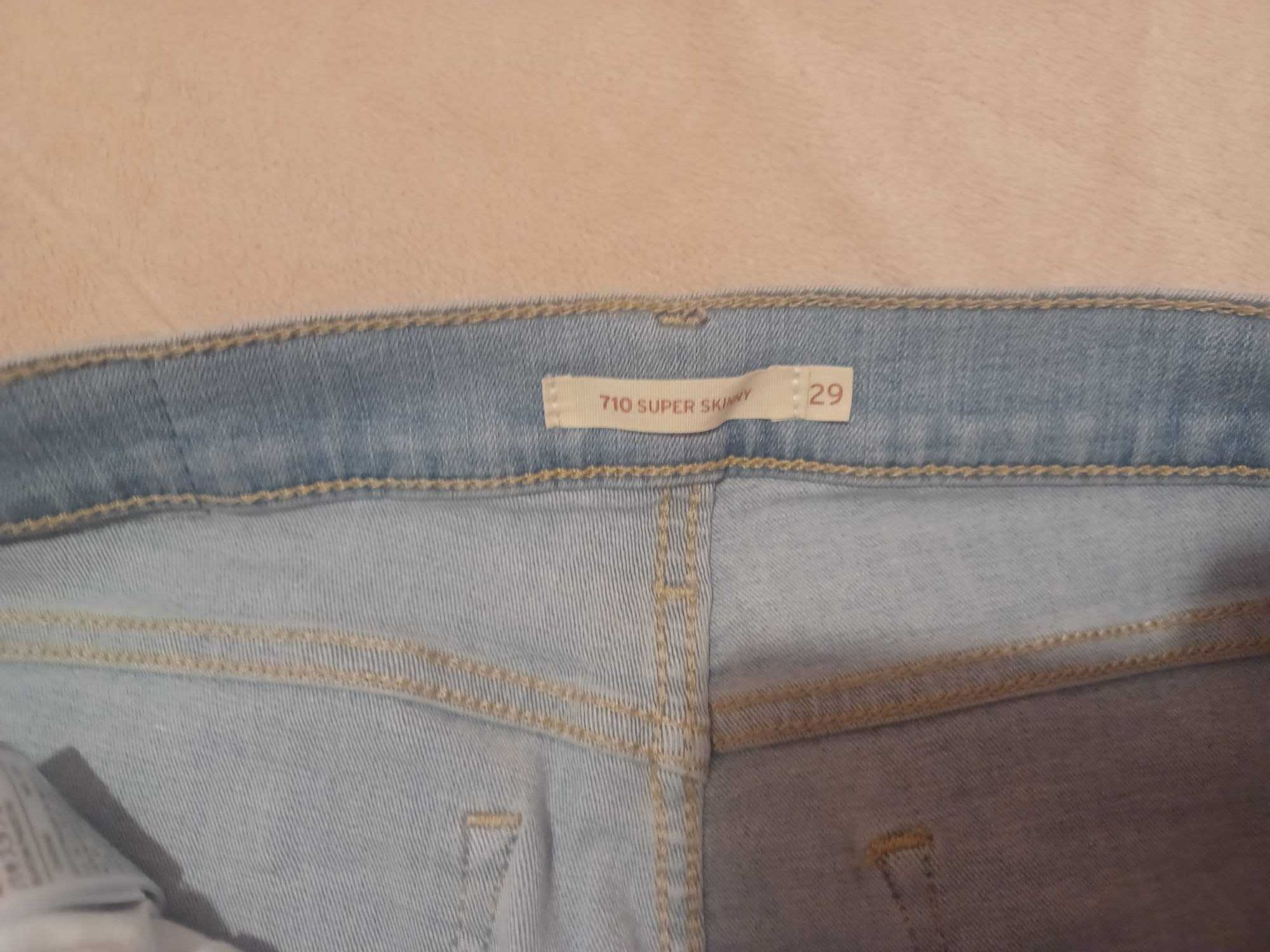 Calças Levi's 710 Super Skinny