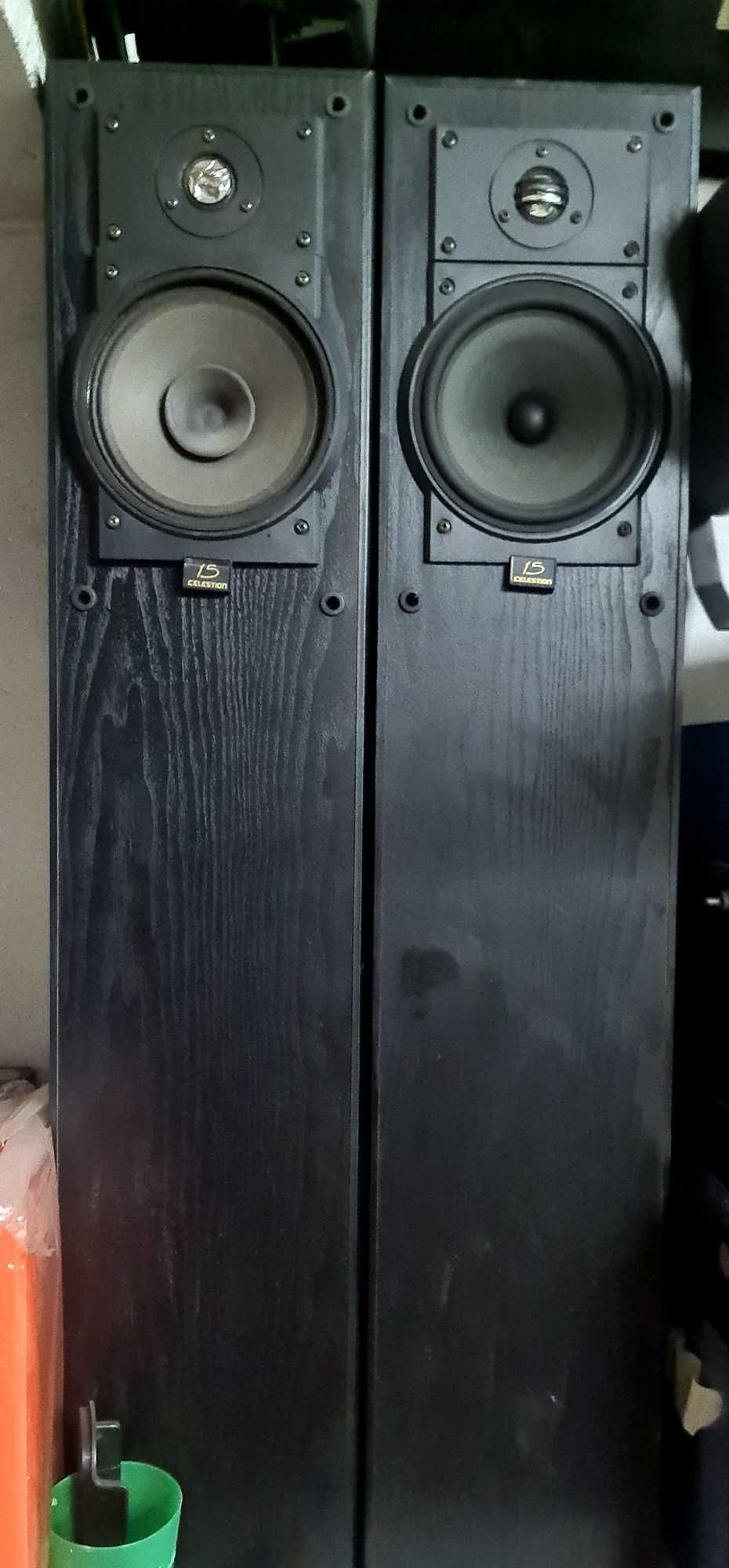 Vendo colunas Celestion 15 - para despachar