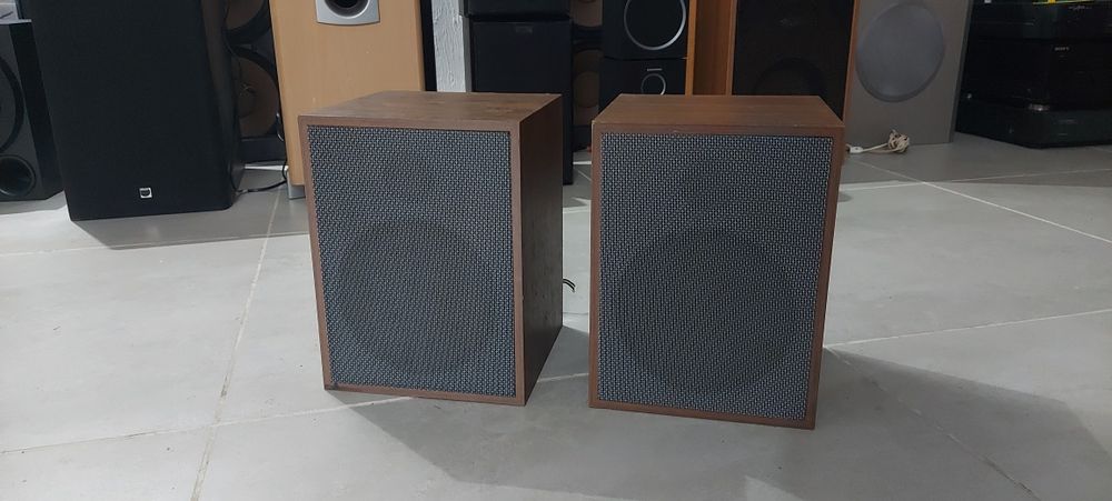 акустична.      система