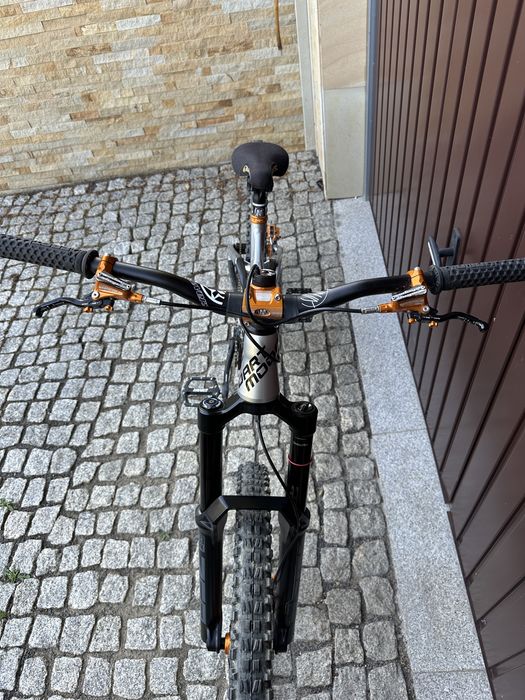 Dartmoor Thunderbird FR Pro L 27,5” jibber rower enduro dh mtb