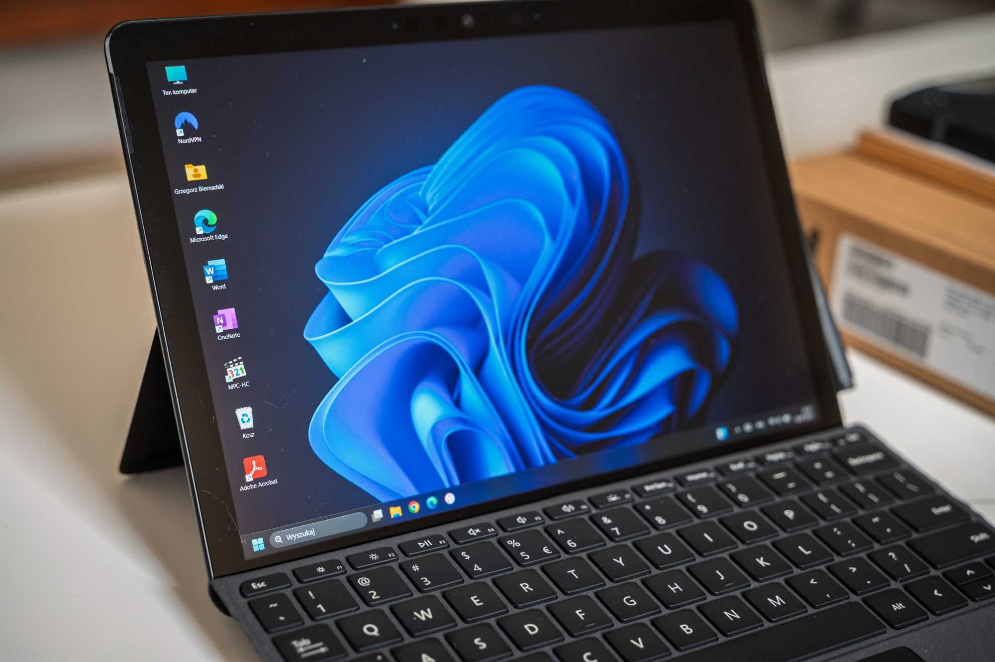 Microsoft Surface Go 3 LTE | i3 / 8GB / 256GB SSD
