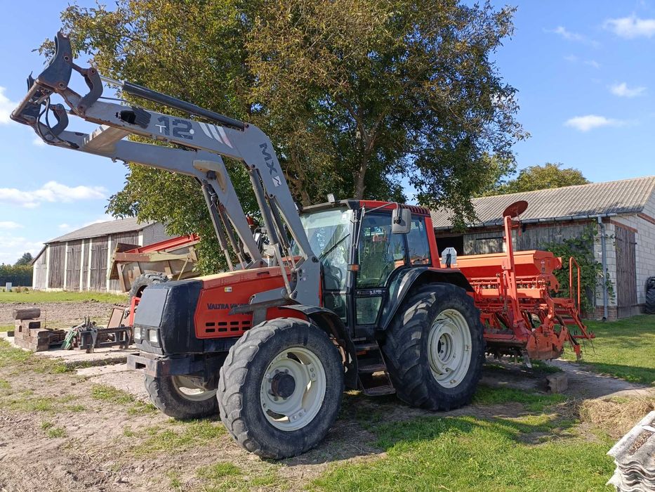valtra 8150 MX T12 valmet  {massey 6465)