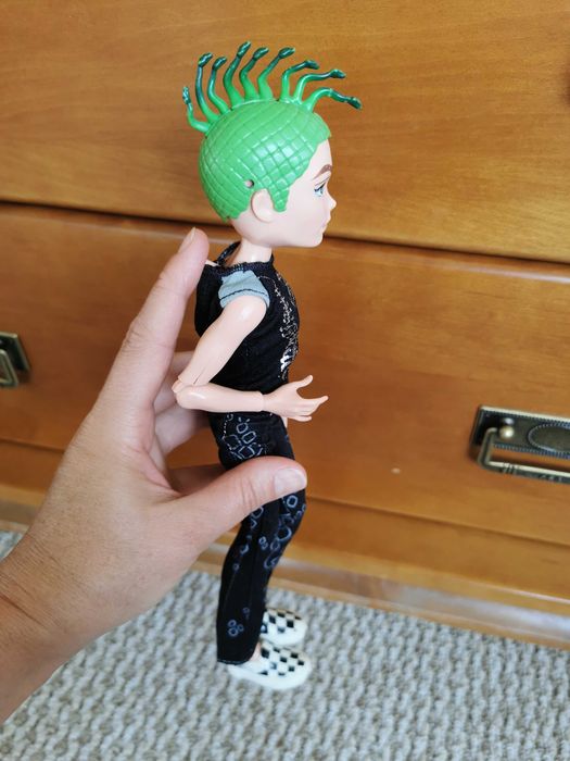 Лялька Монстер Хай хлопчик