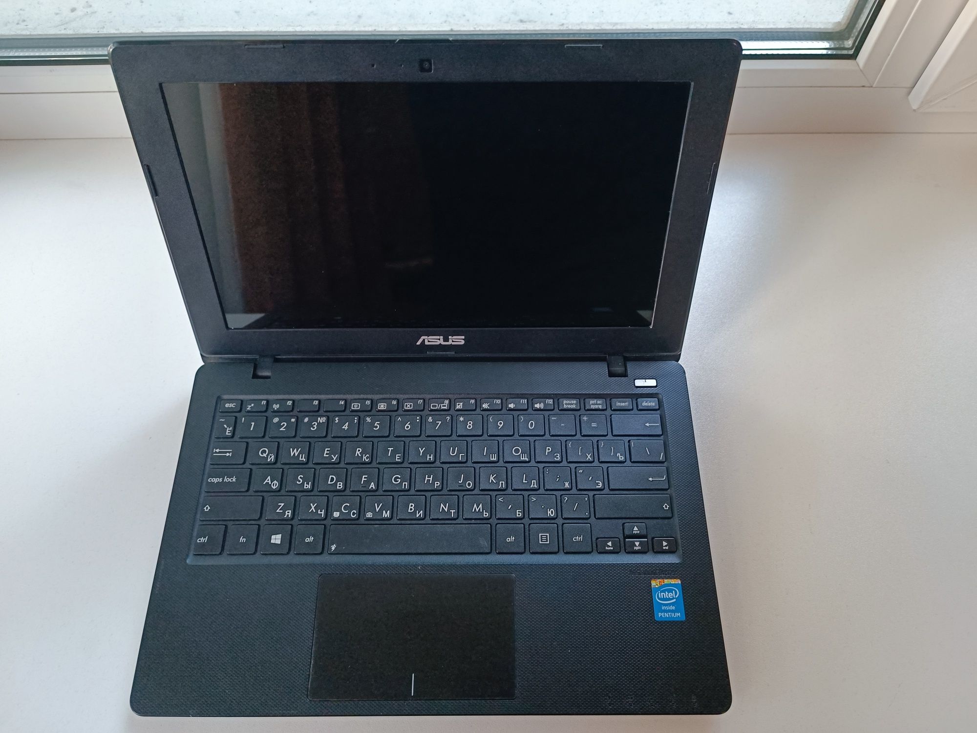 ASUS X200CA Notebook PC
