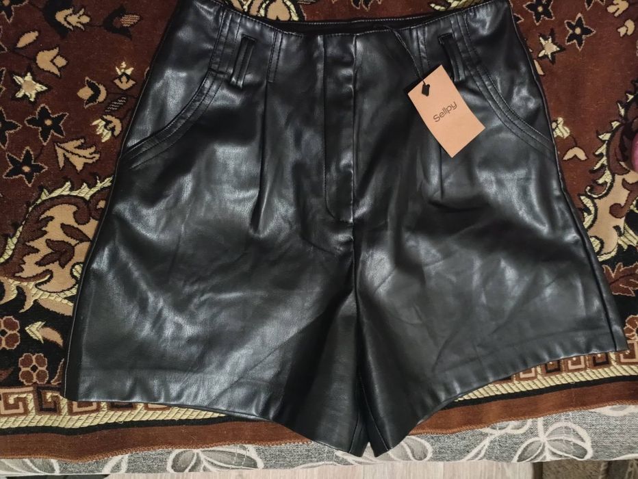 Продам шорти екошкіра "Amisu"