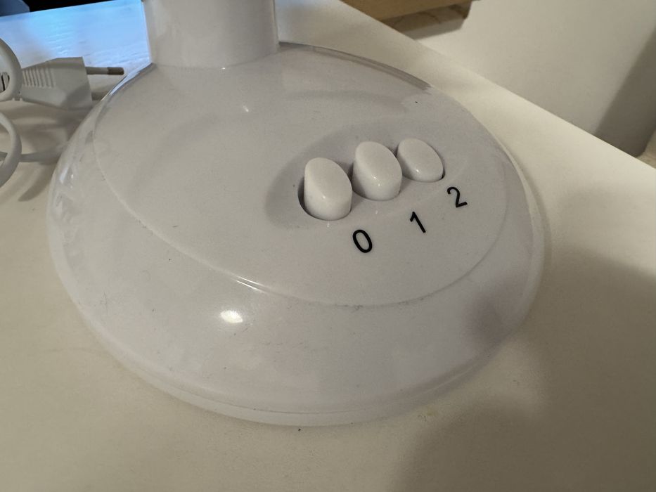 Wentylator przenośny Ravanson WT-1023 27cm srednica