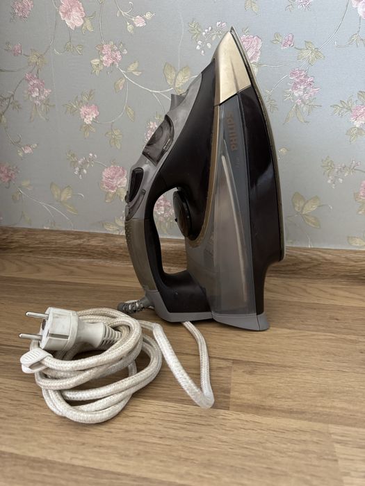 Праска Утюг Philips Azur GC4870/02
