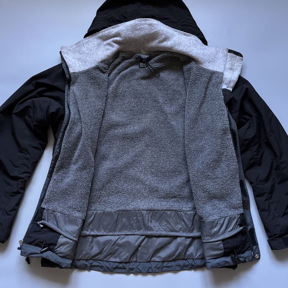 Куртка ветровка з підкладом Patagonia ,розмір М