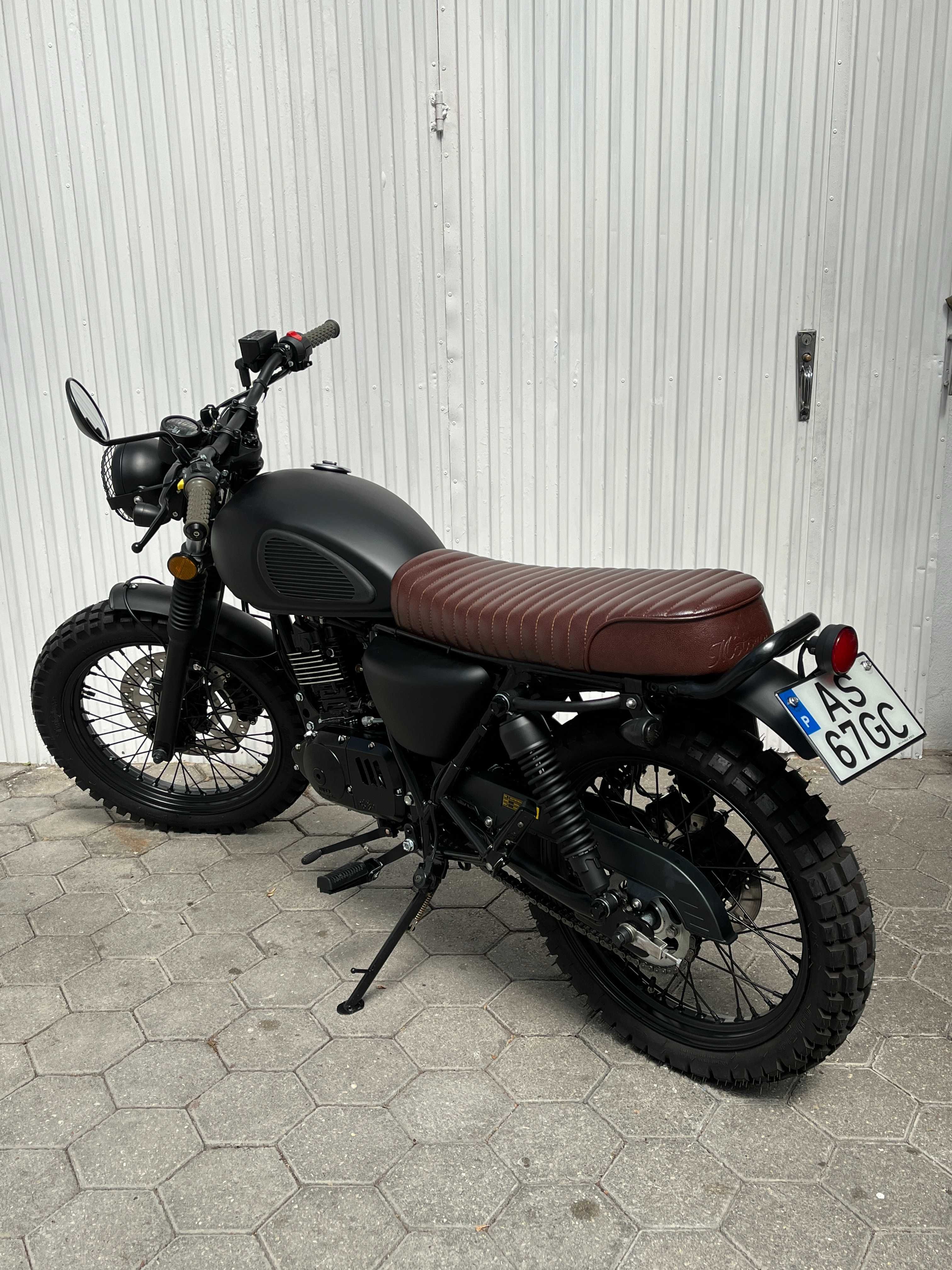Mutt 125 cc excelente