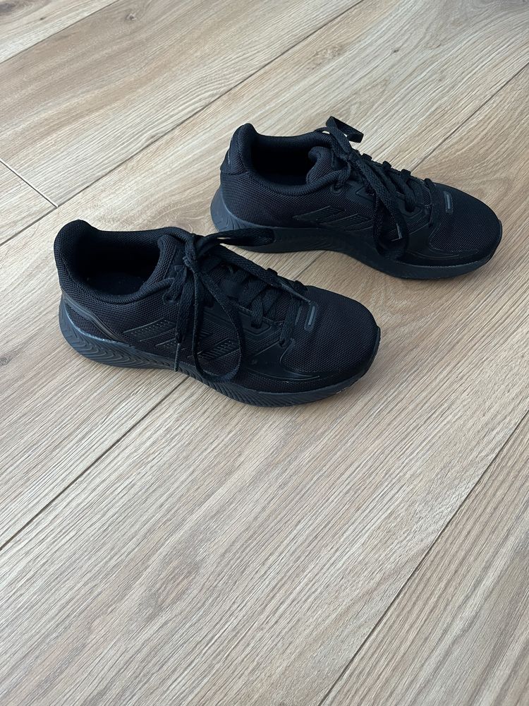 Buty Adidas Runfalcon sznurowane rozmiar 32