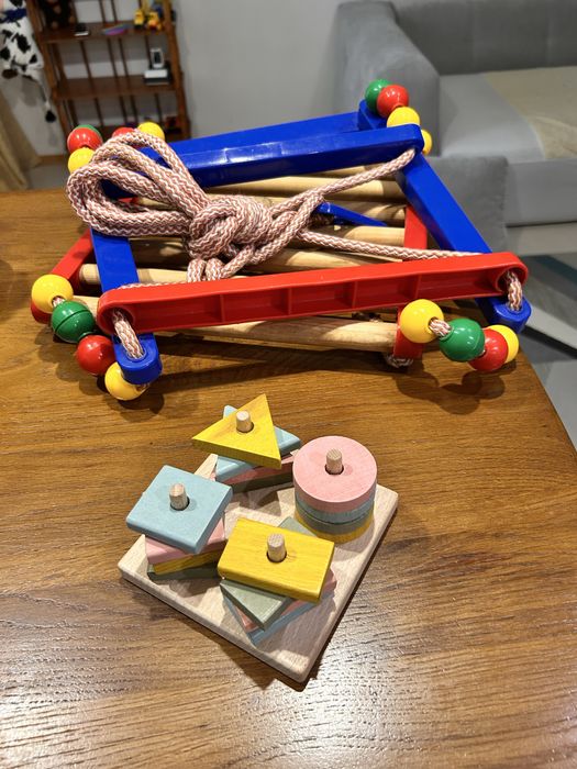 Лот іграшки розвиваючі пірамідка сортер Battat, Cubika, Huanger, Limo