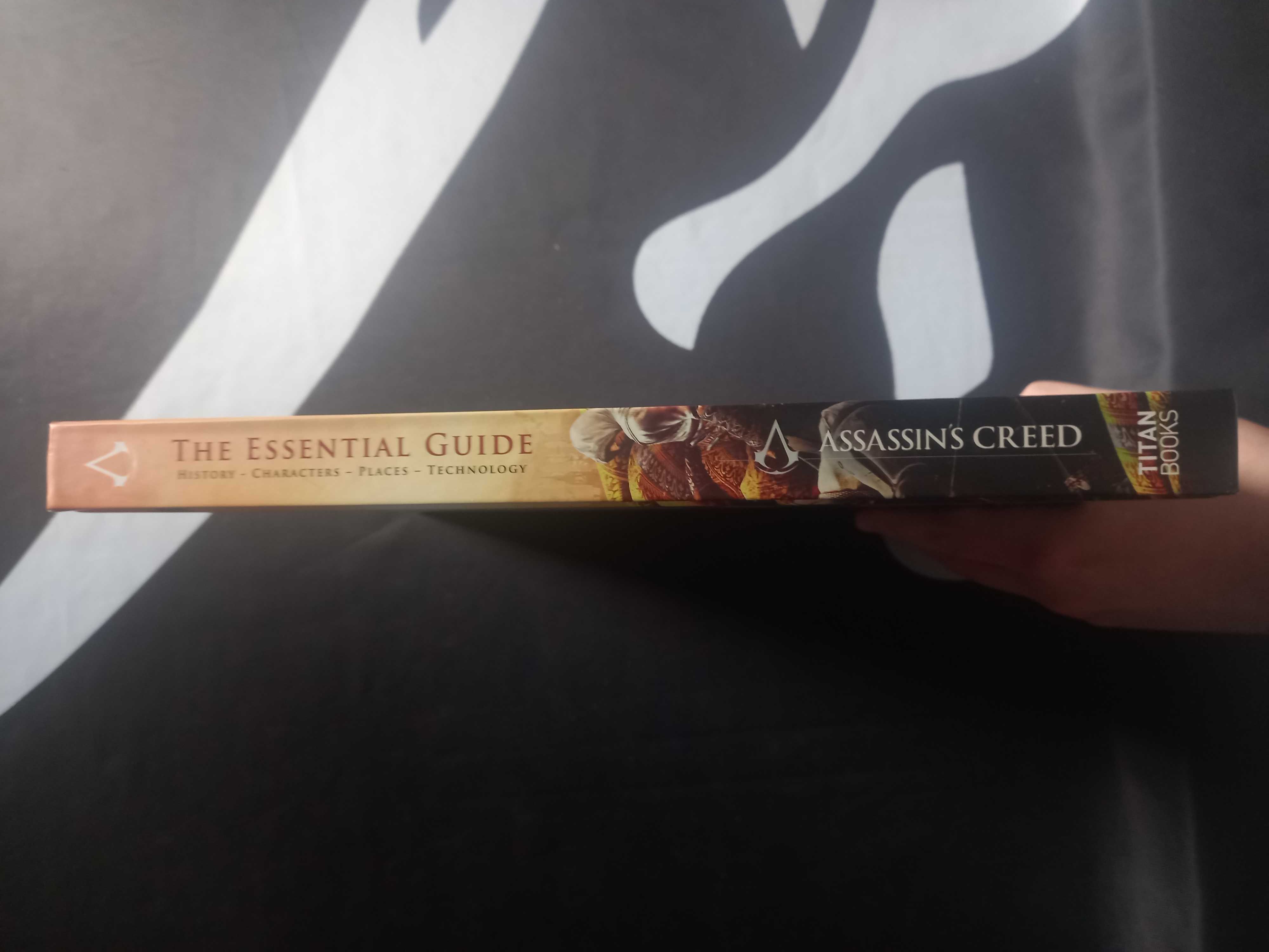 Livro - Assassins Creed Essential Guide (NOVO)