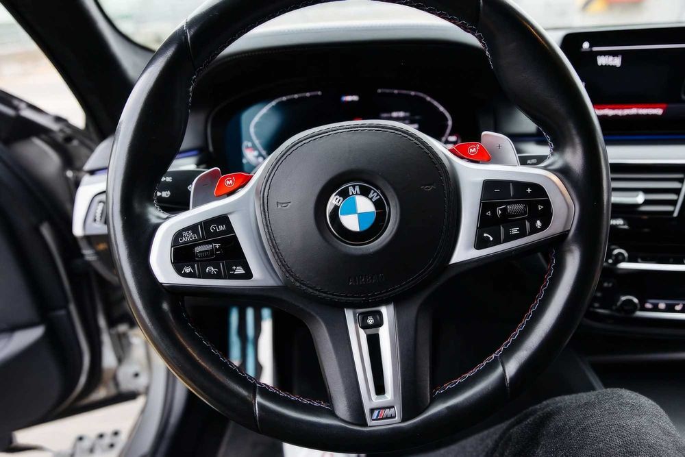 BMW M5 Competition      2019