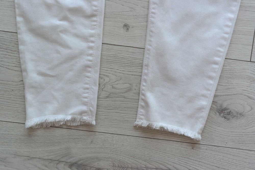 białe spodnie~ jeansy~ rurki~ dziury~ Skinny~ Pimkie r.34/36