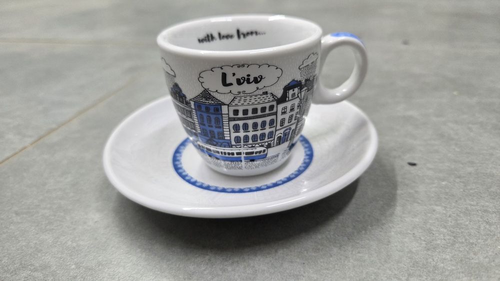 Zestaw filiżanki porcelanowe espresso Kawa kawy lwów Ukraina