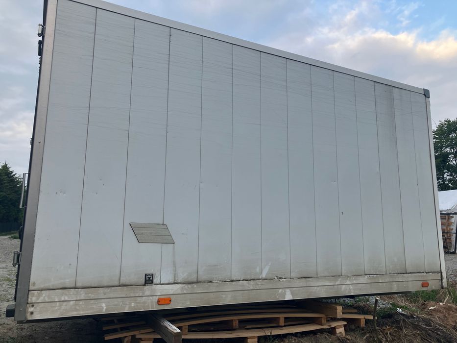 Kontener zabudowa 2018 r 4300 x 2200 x 2300