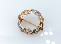 Золотая брошь 585