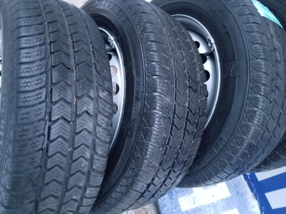 Шини 205.65.16с в зборі Т5 Volkswagen