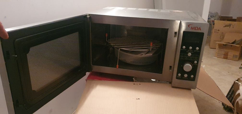 Mikrofalówka z grillem MDA