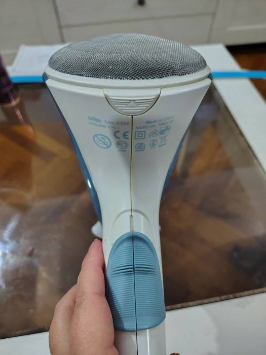 Фен Braun з іонізацією б/в