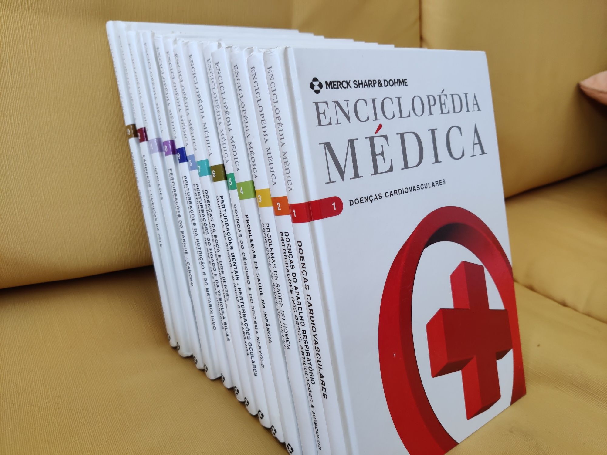 Enciclopédia Medica,  Merck Shark&Dome (13 vol )
