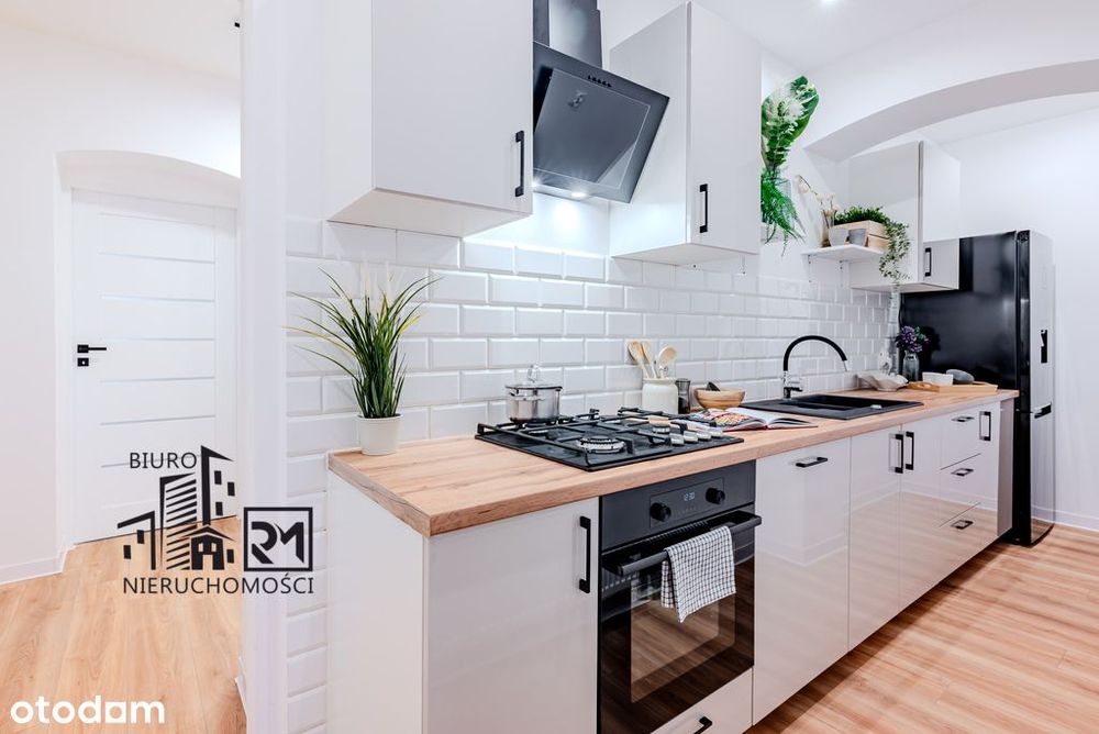 3 pokoje, Osobna kuchnia, 1 piętro, Centrum Miasta