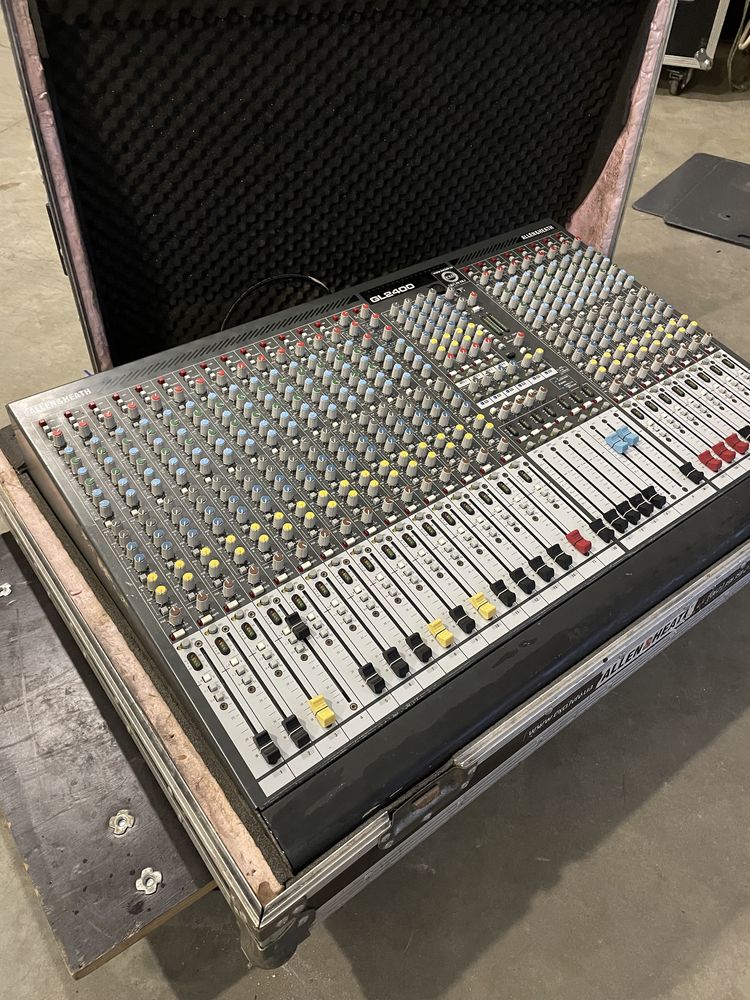 Звуковий пульт Allen&heath GL2400