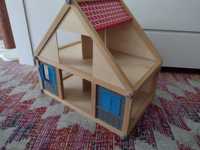 Drewniany domek dla lalek Play Tive z Lidla