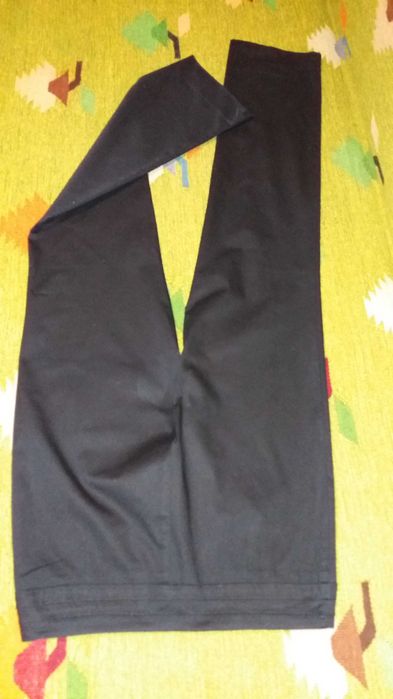 Брюки НОВЫЕ разм.50  длина 117см.