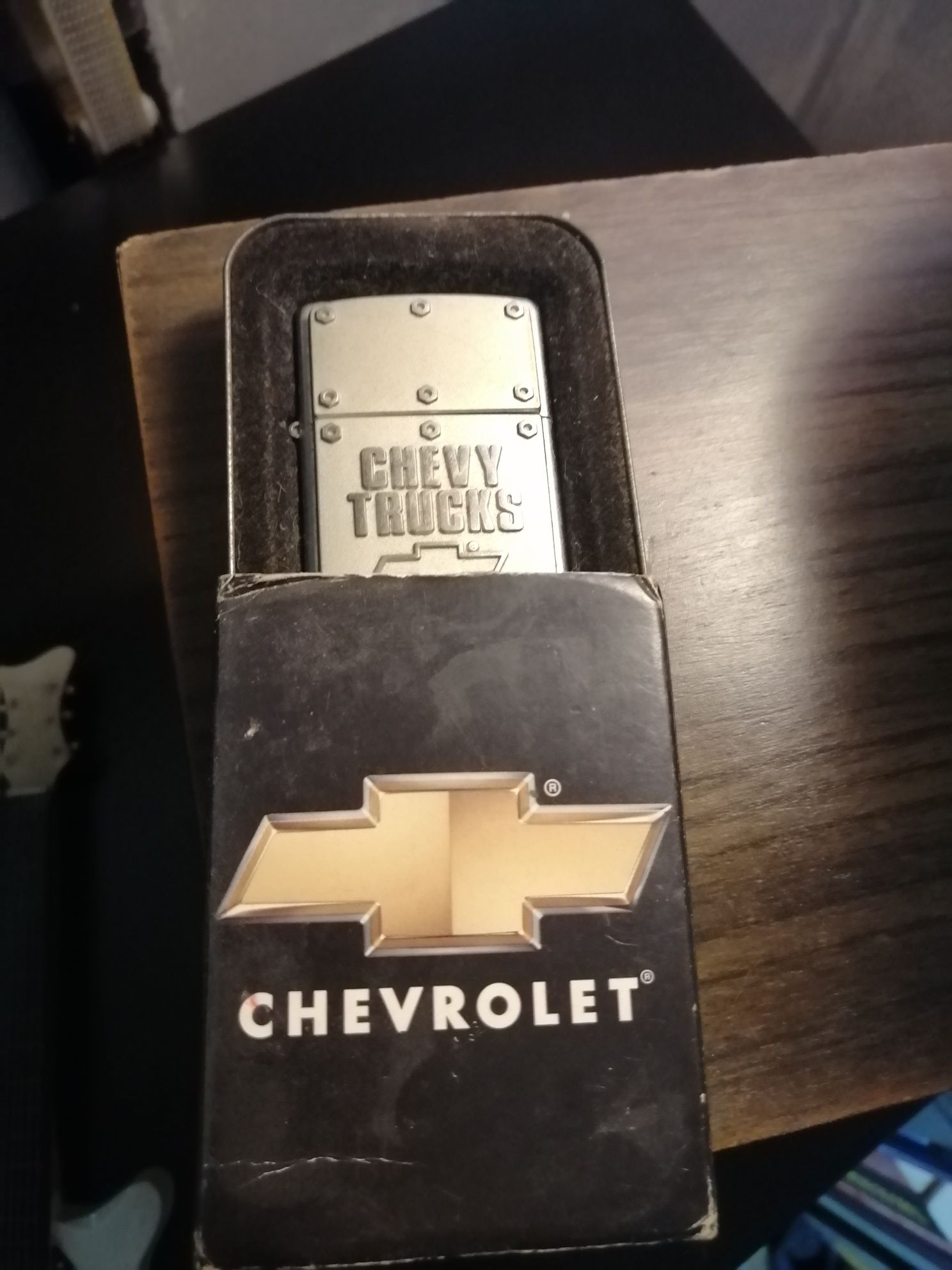 Isqueiro Zippo Chevy Trucks ano 2003 NOVO