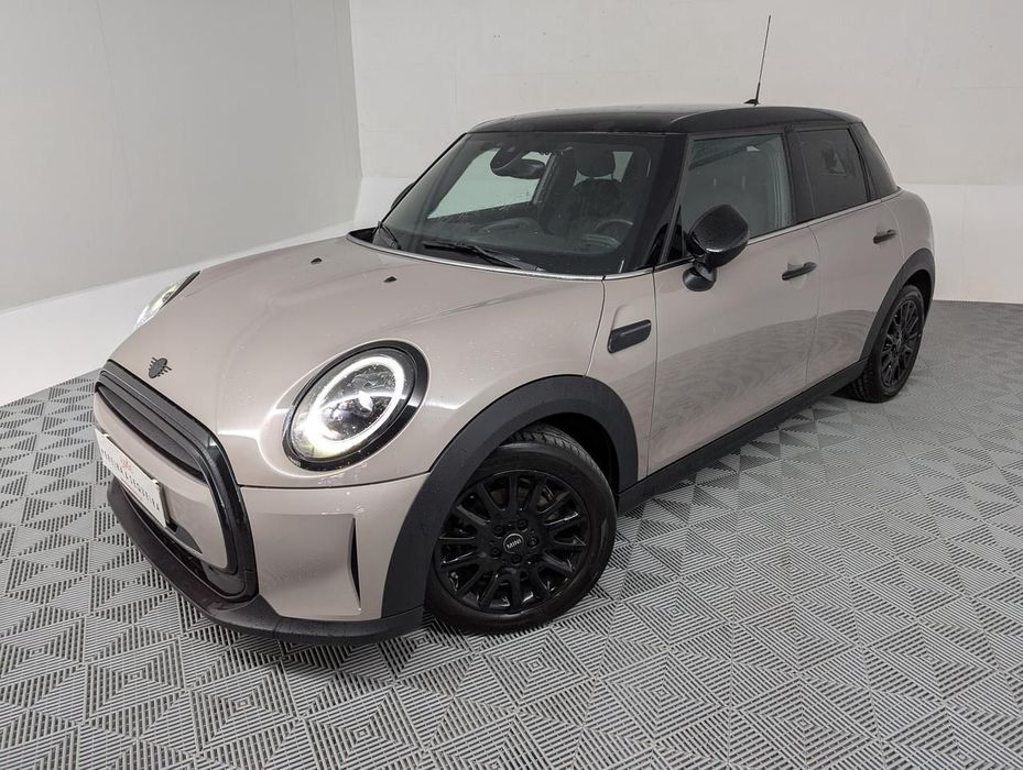 MINI 5 Portas Cooper Camden Edition