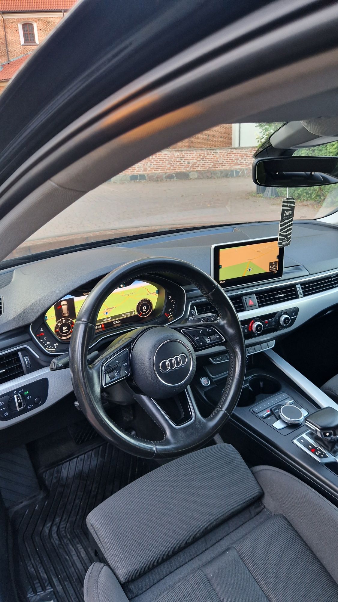 Audi A4 B9 2.0 TDI 190 km Ultra S tronic Virtual Full Led Radary