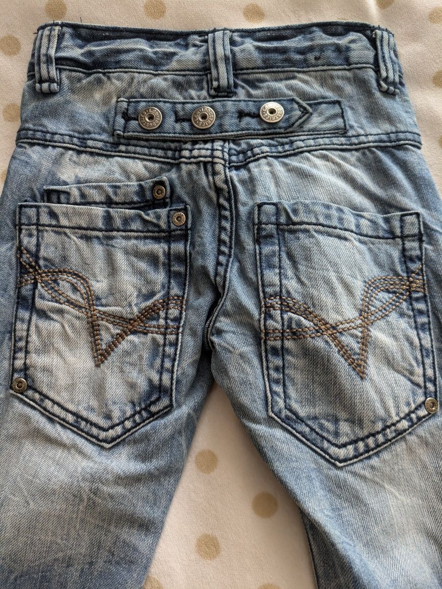 Rozmiar 92cm. Zestaw jeansów krótkie + długie. H&M.